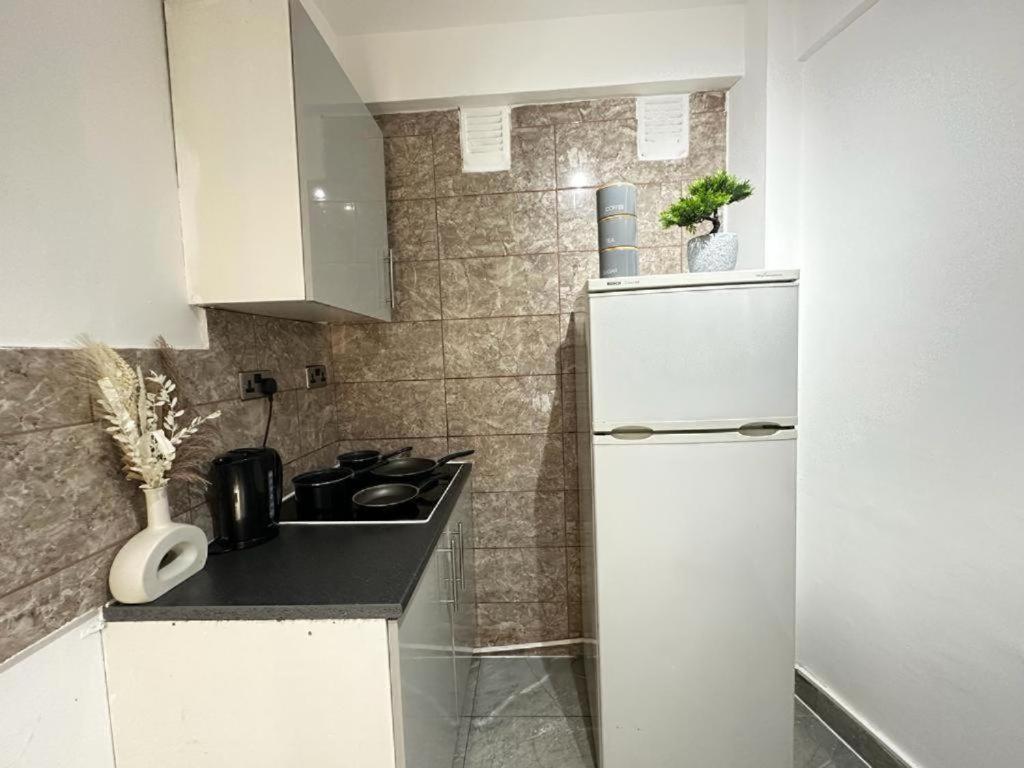 Beautiful Apartment Near Oxford Street Лондон Екстериор снимка